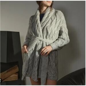 LUNYA Lofty Wool Cable Robe XS/S